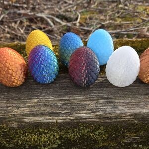 3D printed Easter Egg with Mini Animal Surprise Inside